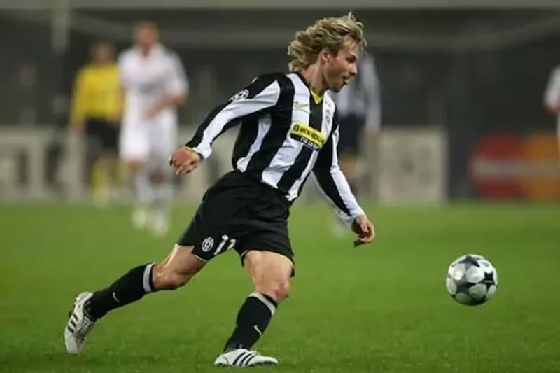 Cầu thủ Juventus - Tài năng xuất sắc nhất mọi thời đại 4 Tiền đạo David Trezeguet
